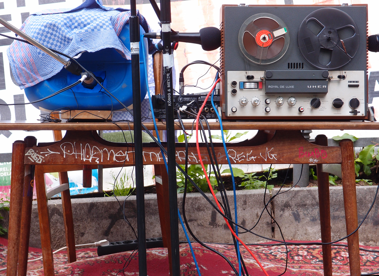 2019-06-21 rauschpartikel (Komposition und präpariertes Tonband mit Field Recording)